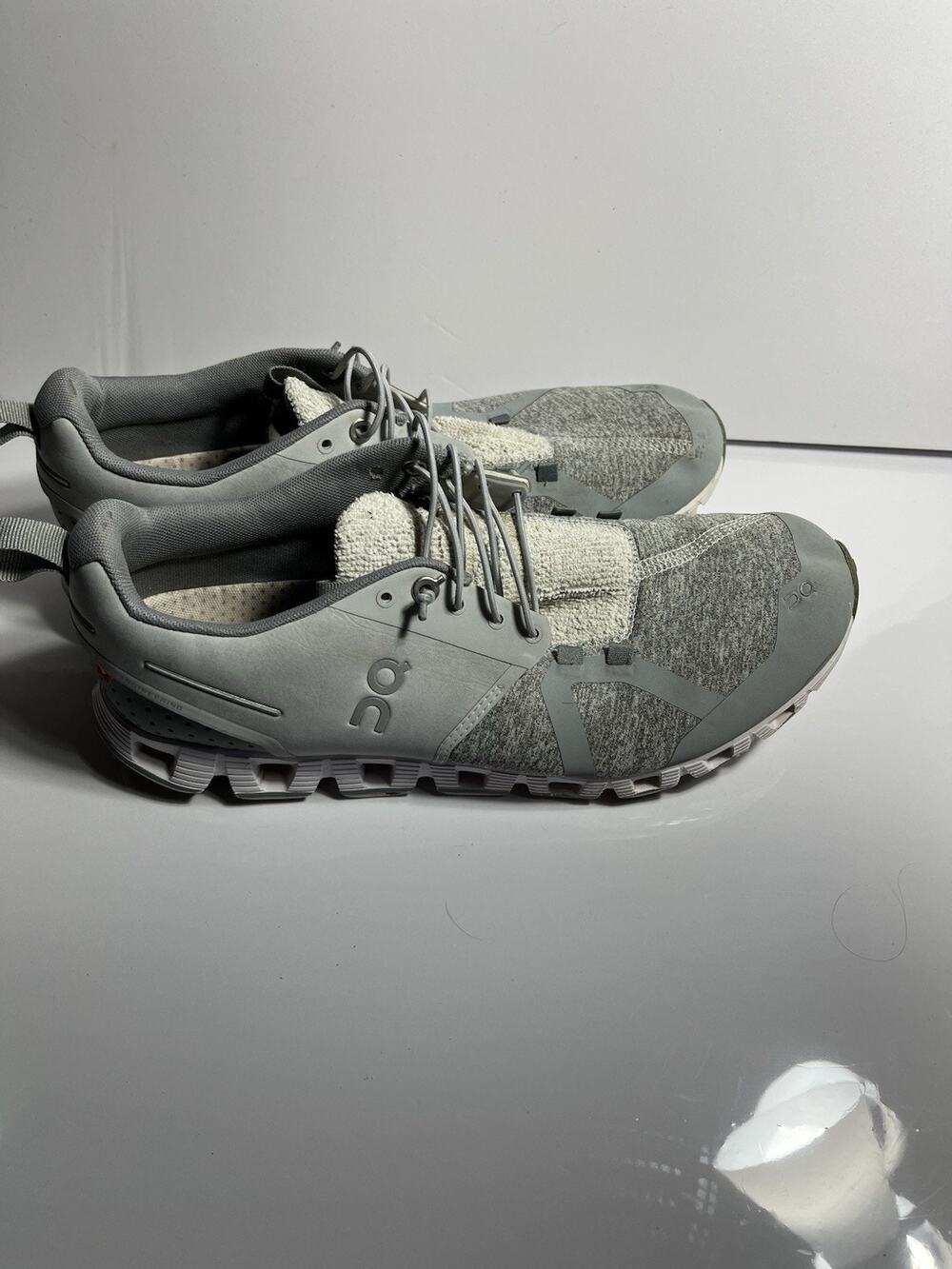 On Cloud 5 Terry Shoes Womens 10.5 Gray White Running Gym Sneakers Speed Laces